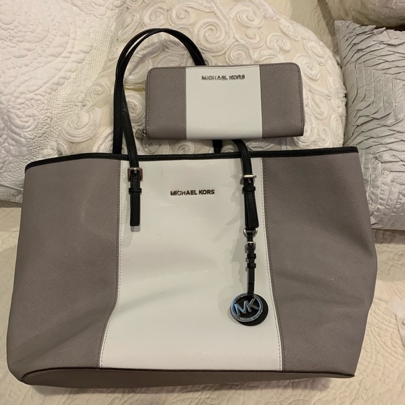 michael kors purse and matching wallet